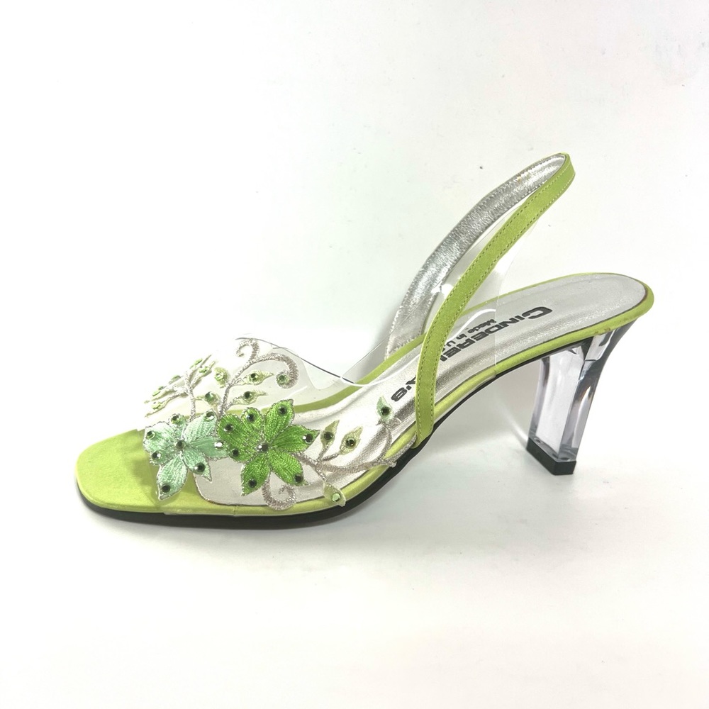 Cinderella shoes lime clear heel new in box
Made in USA
Size 5